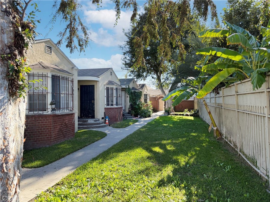 Property photo for 338 W Magnolia Street, Compton, CA