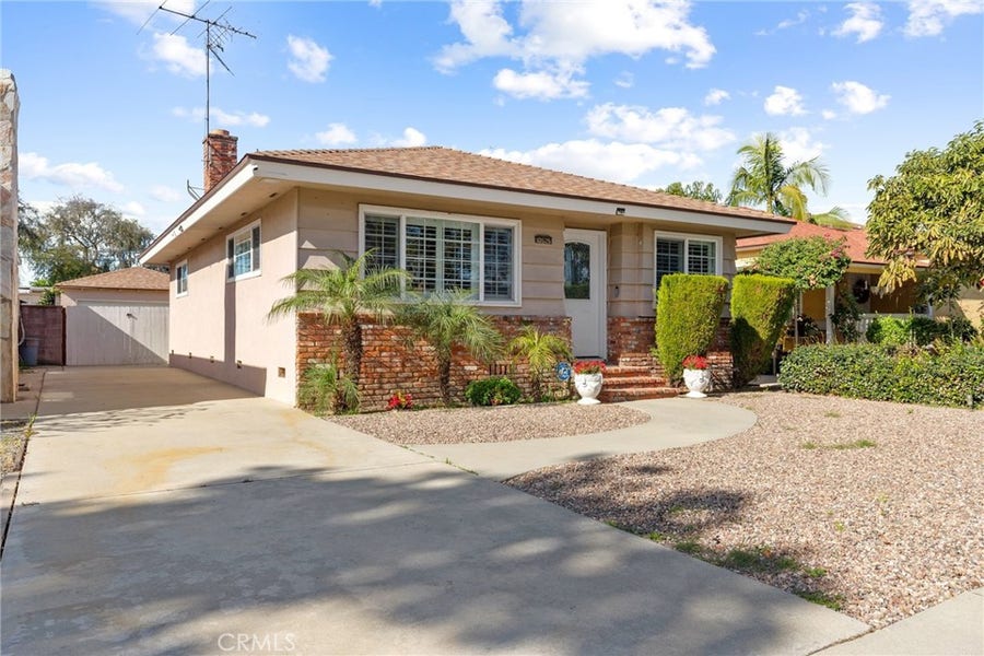 Property photo for 10525 Washington Avenue, South Gate, CA