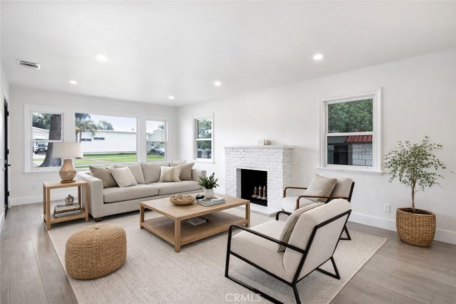 Property photo for 4061 Maplewood pl, Riverside, CA
