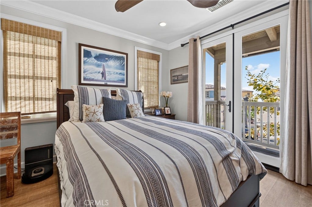 Secondary suite with balcony and private bath