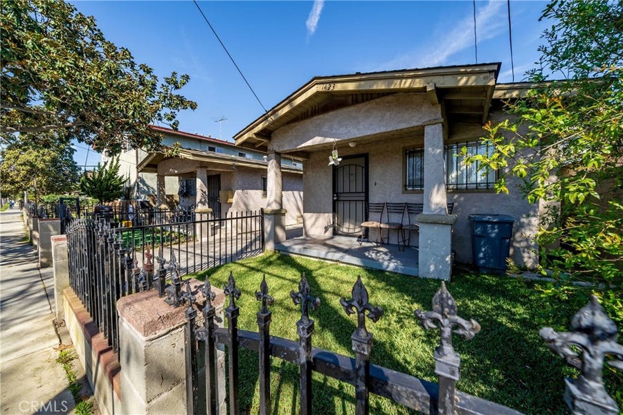 Property photo for 1419 E 15th, Long Beach, CA