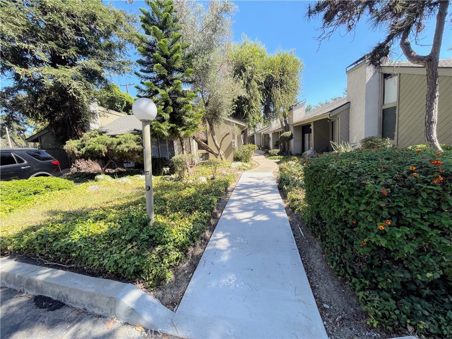 Property photo for 4647 Long Beach Blvd, #C3, Long Beach, CA