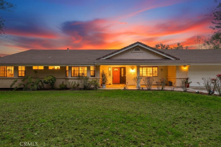 Property photo for 28572 Meadow Mesa Lane, Escondido, CA