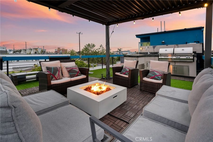 Property photo for 302 S Venice, Venice, CA