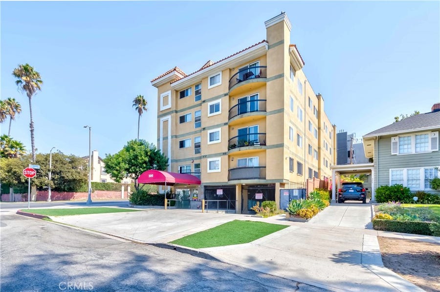 Property photo for 300 S Westmoreland, Los Angeles, CA