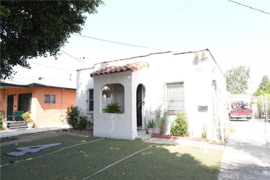 Property photo for 611 W 91st, Los Angeles, CA