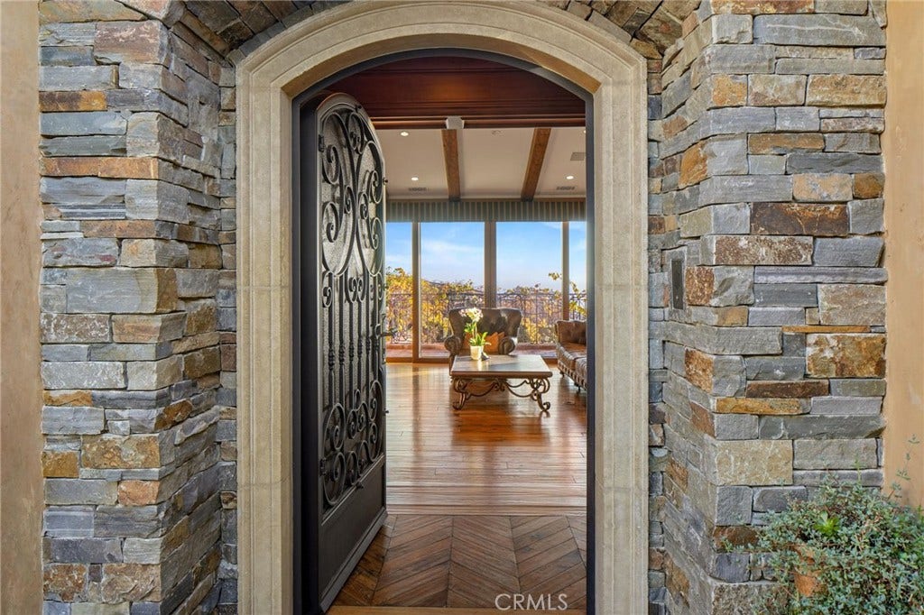 20 Le Conte, Laguna Niguel, CA 92677 20 Le Conte, Laguna Niguel, CA 92677