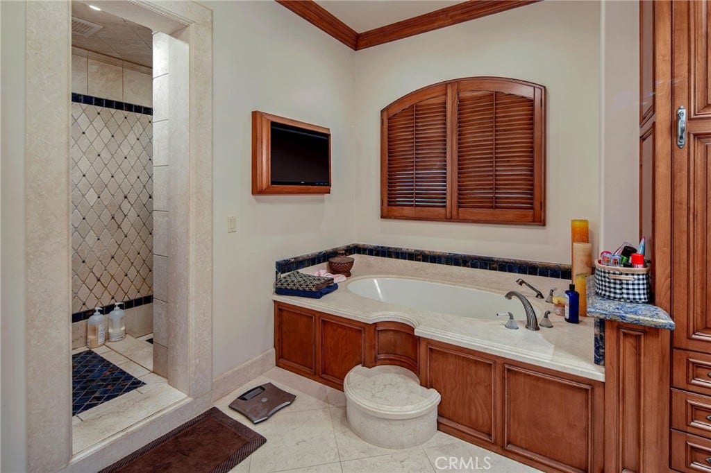 20 Le Conte, Laguna Niguel, CA 92677 20 Le Conte, Laguna Niguel, CA 92677
