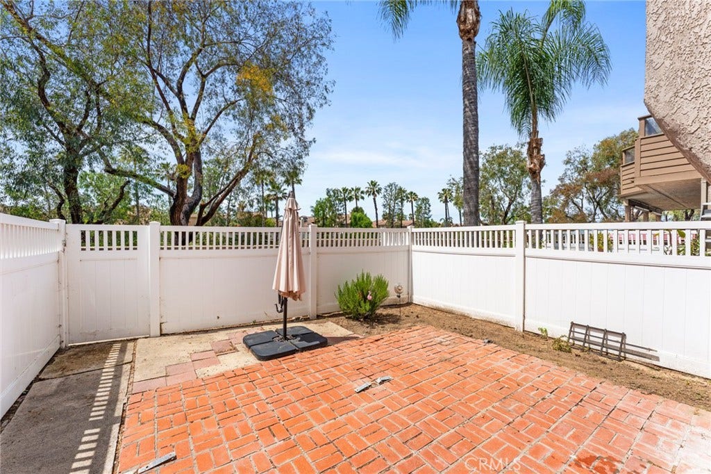 26282 Hanover, Laguna Hills, CA 92653 26282 Hanover, Laguna Hills, CA 92653