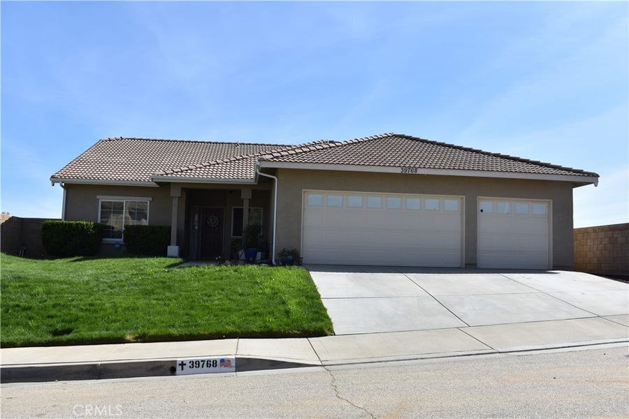 Property photo for 39768 Registry, Palmdale, CA