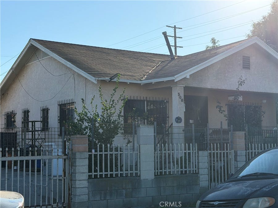 Property photo for 308 E 65th, Los Angeles, CA