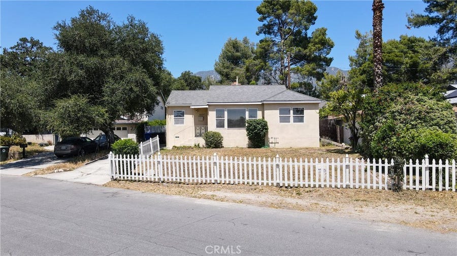 Property photo for 2637 Mayfield, La Crescenta, CA