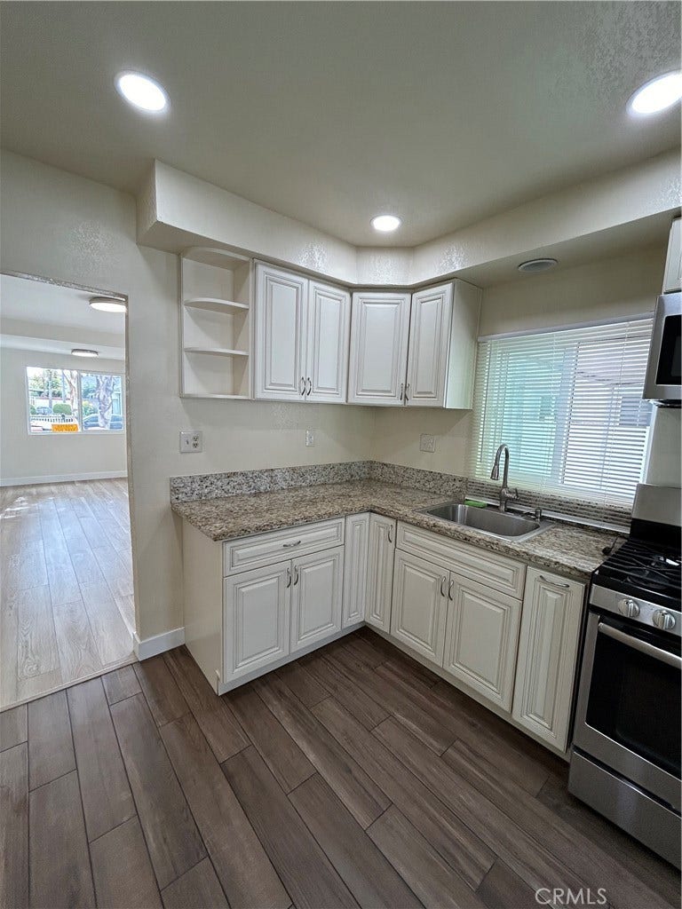 Property photo for 2033 W Burnett Street, Long Beach, CA
