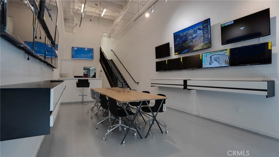 Property photo for 732 E 10th, #105, Los Angeles, CA