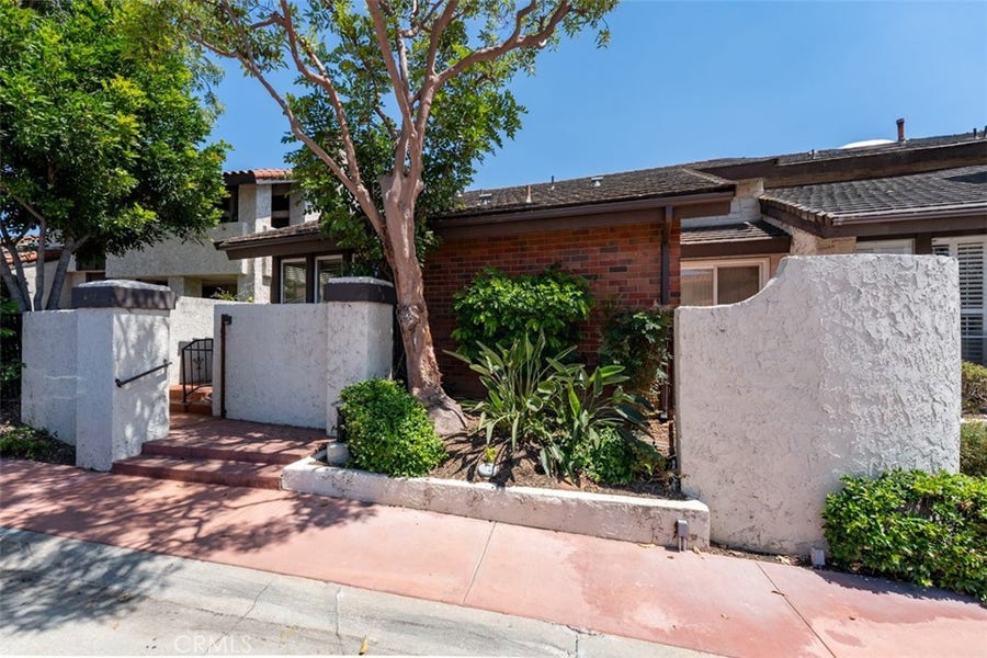 Property photo for 644 Avery, Long Beach, CA