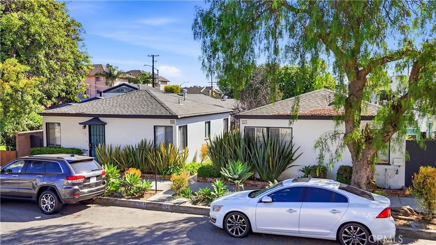 Property photo for 924 Termino Avenue, Long Beach, CA