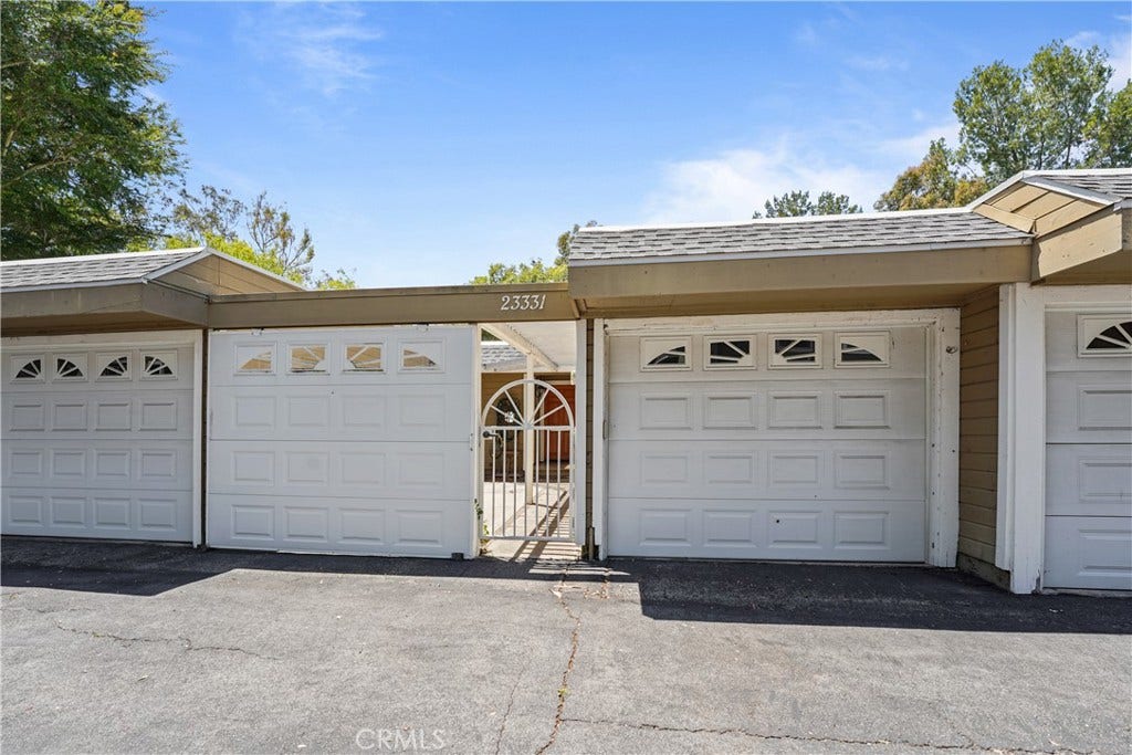 23331 Caminito Los Pocitos #115, Laguna Hills, CA 92653 23331 Caminito Los Pocitos #115, Laguna Hills, CA 92653