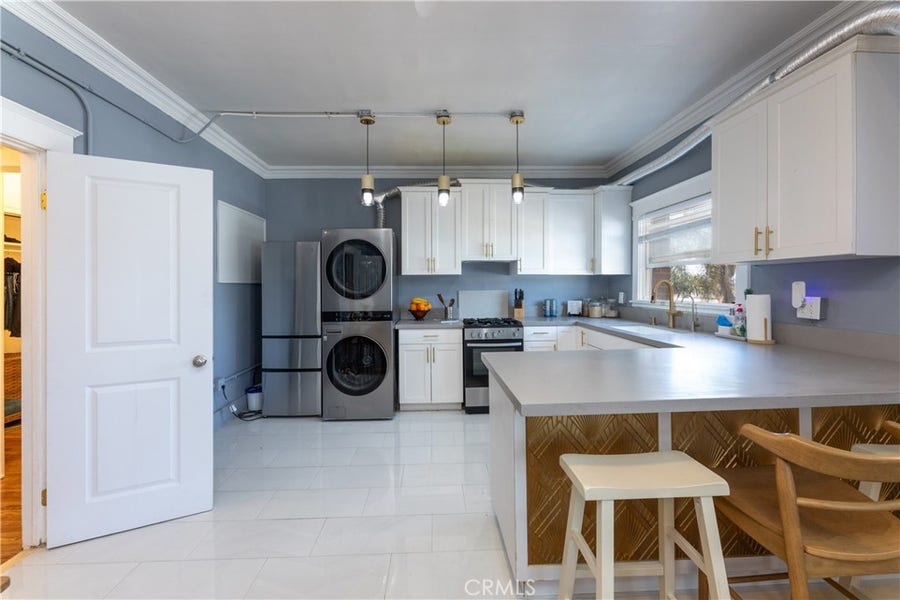 Property photo for 800 Pacific Avenue, #305, Long Beach, CA