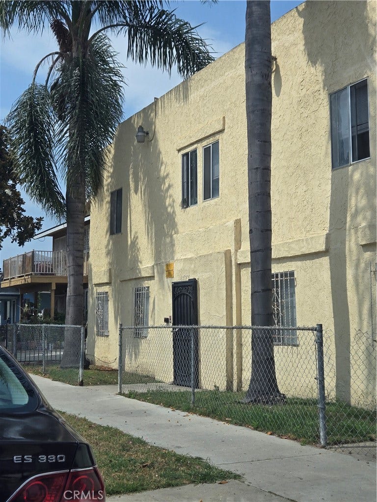 Property photo for 1777 Cerritos Avenue, #10, Long Beach, CA
