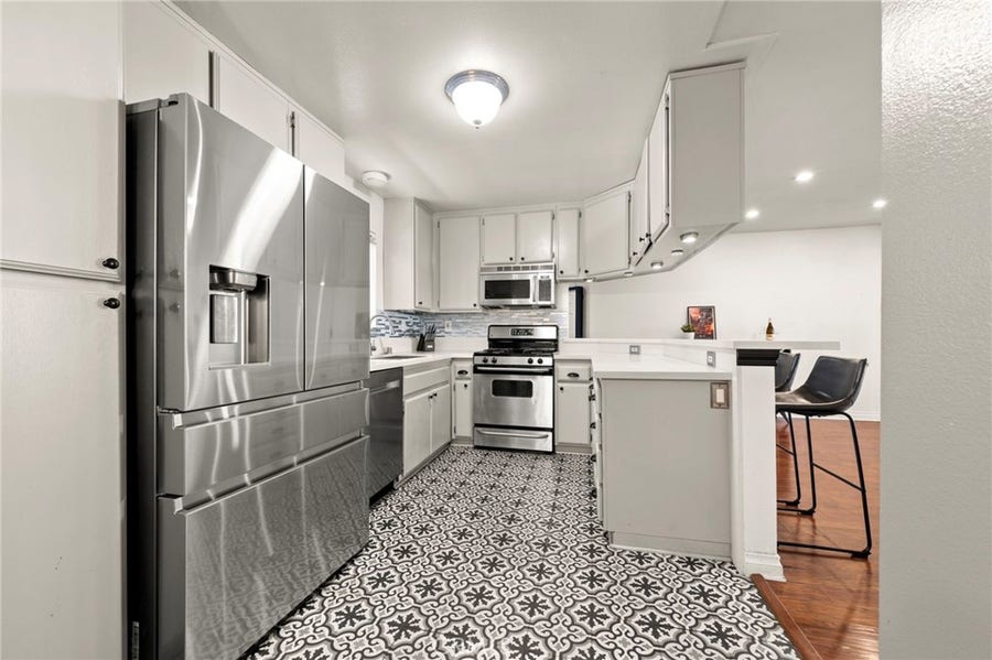 Property photo for 1200 Gaviota, #104, Long Beach, CA