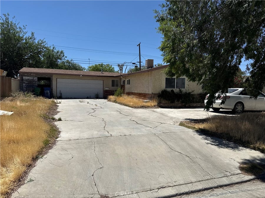 Property photo for 45509 Saigon, Lancaster, CA