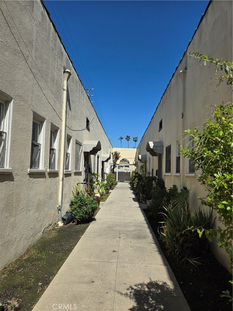 Property photo for 551 W 10th Street, #9, Long Beach, CA