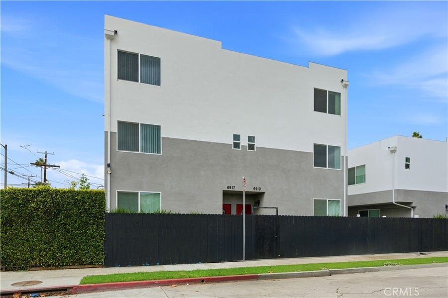 Property photo for 6919 S Menlo, Los Angeles, CA