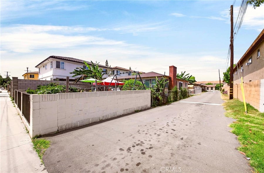 Property photo for 15013 Indiana, Paramount, CA