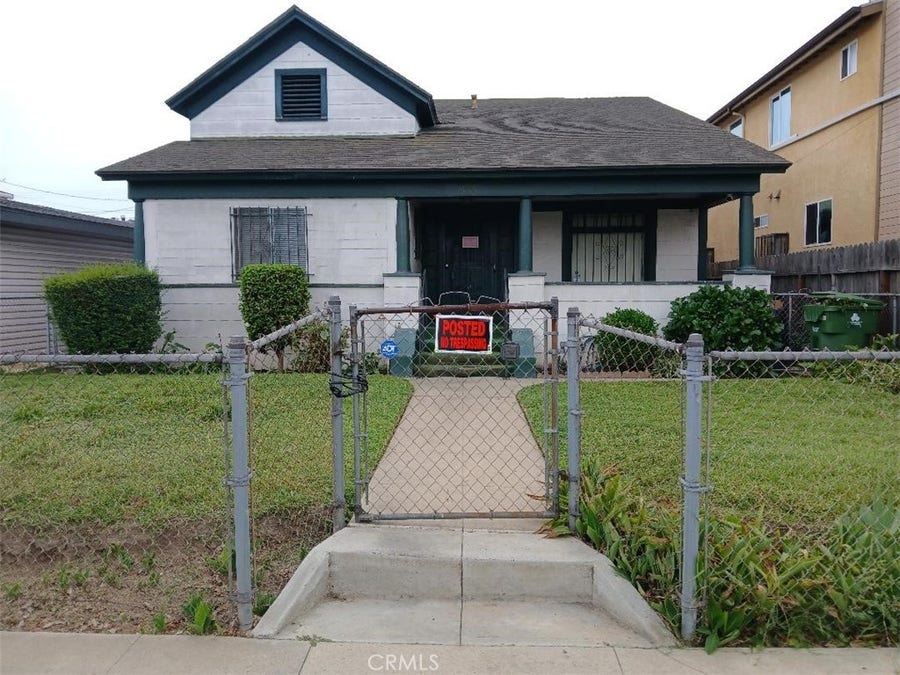 Property photo for 940 W 78th Street, Los Angeles, CA