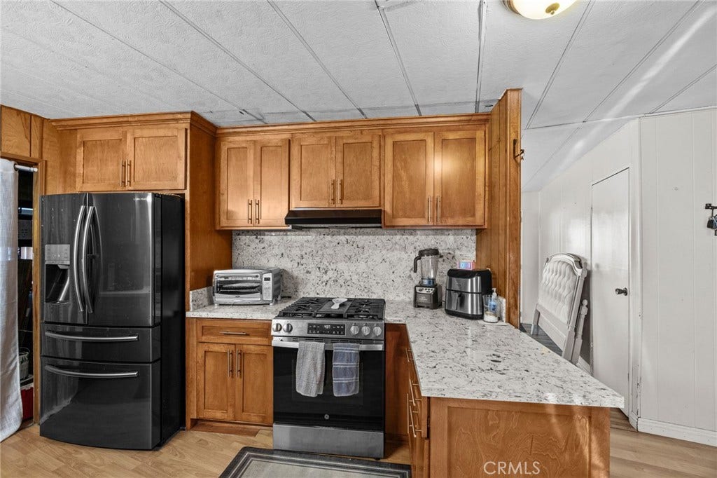 23301 Ridge Route Drive, #109, Laguna Hills, CA 92653 23301 Ridge Route Drive, #109, Laguna Hills, CA 92653