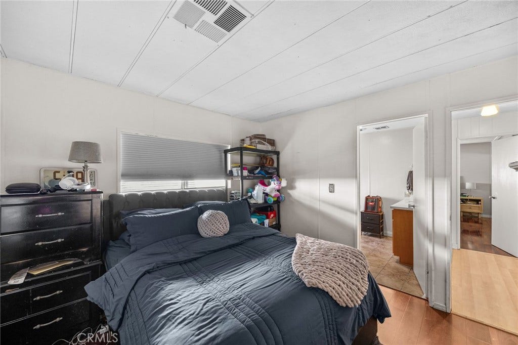 23301 Ridge Route Drive, #109, Laguna Hills, CA 92653 23301 Ridge Route Drive, #109, Laguna Hills, CA 92653