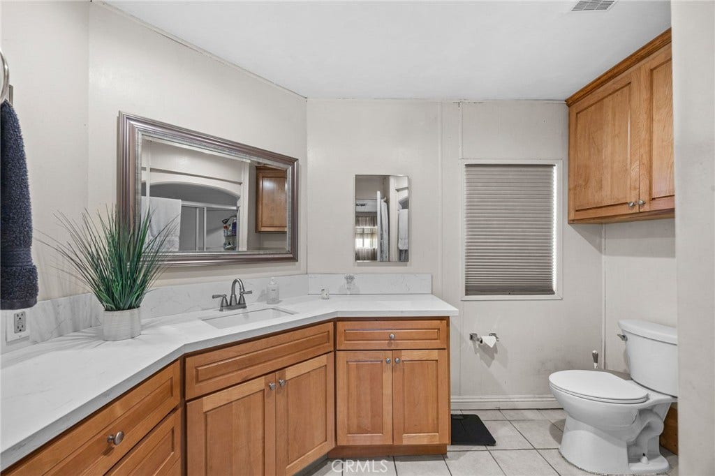 23301 Ridge Route Drive, #109, Laguna Hills, CA 92653 23301 Ridge Route Drive, #109, Laguna Hills, CA 92653