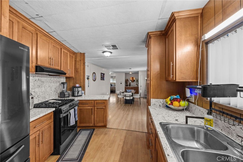 23301 Ridge Route Drive, #109, Laguna Hills, CA 92653 23301 Ridge Route Drive, #109, Laguna Hills, CA 92653