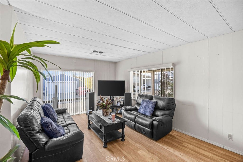 23301 Ridge Route Drive, #109, Laguna Hills, CA 92653 23301 Ridge Route Drive, #109, Laguna Hills, CA 92653