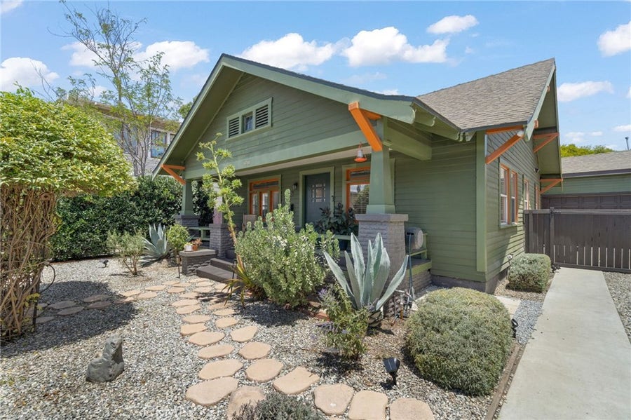 Property photo for 1014 Magnolia, Long Beach, CA