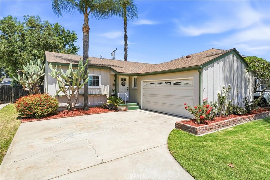 Property photo for 331 E Barkley, Orange, CA