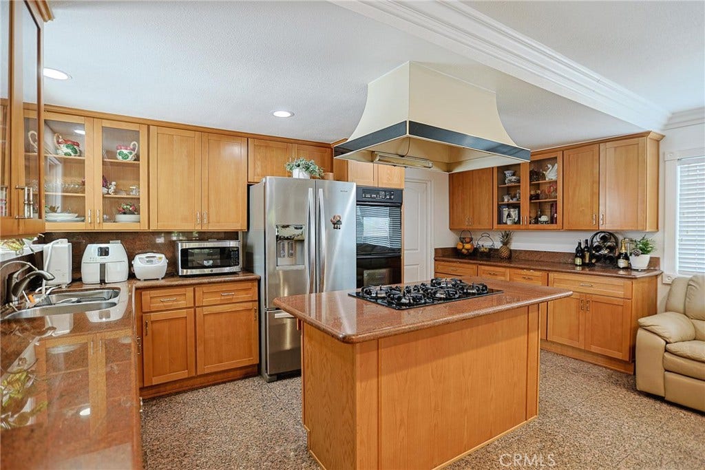 25532 Charlemagne, Laguna Hills, CA 92653