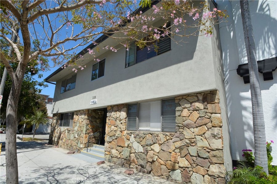 Property photo for 338 Elm Avenue, #7, Long Beach, CA