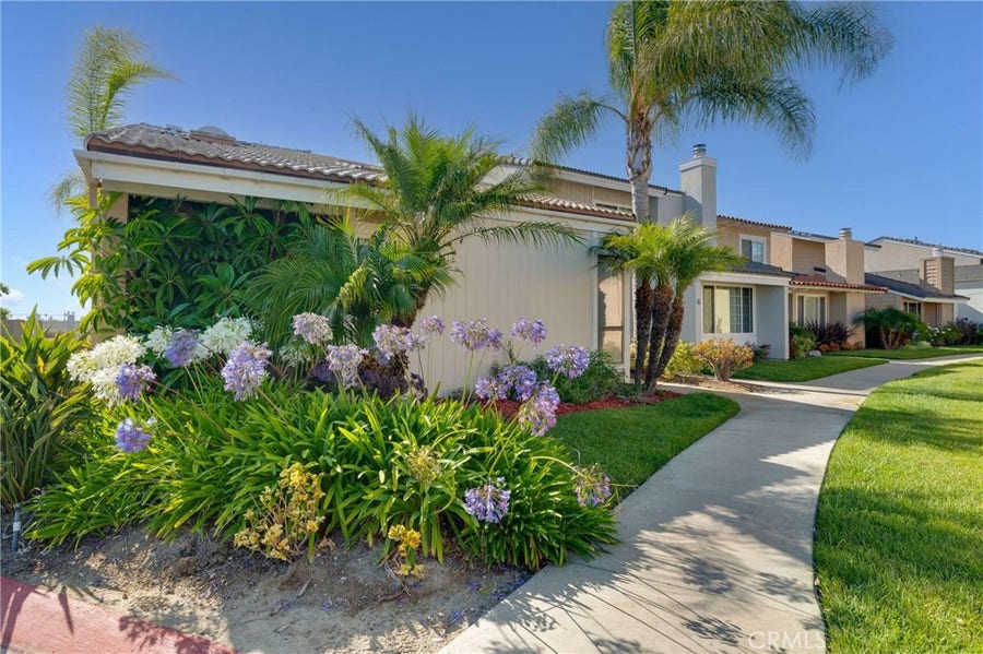 Property photo for 2 Windjammer Court, Long Beach, CA