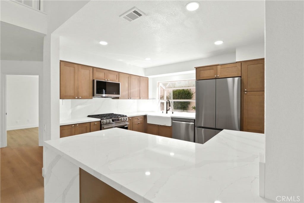 17 Rocky Creek, Laguna Hills, CA 92653 17 Rocky Creek, Laguna Hills, CA 92653
