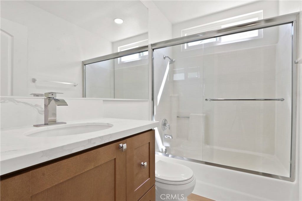 17 Rocky Creek, Laguna Hills, CA 92653 17 Rocky Creek, Laguna Hills, CA 92653