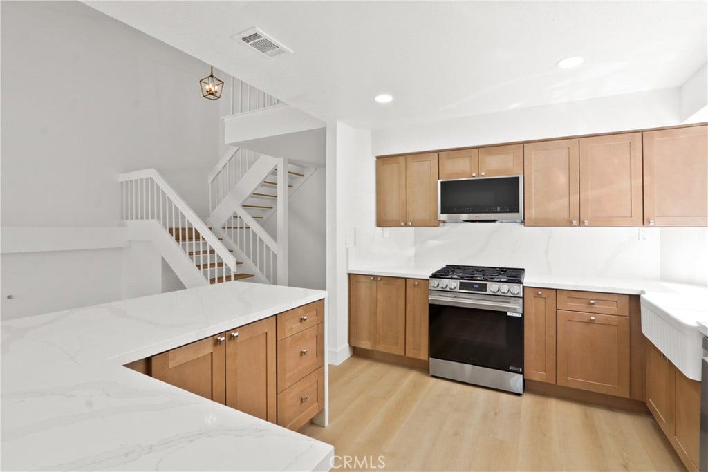 17 Rocky Creek, Laguna Hills, CA 92653 17 Rocky Creek, Laguna Hills, CA 92653