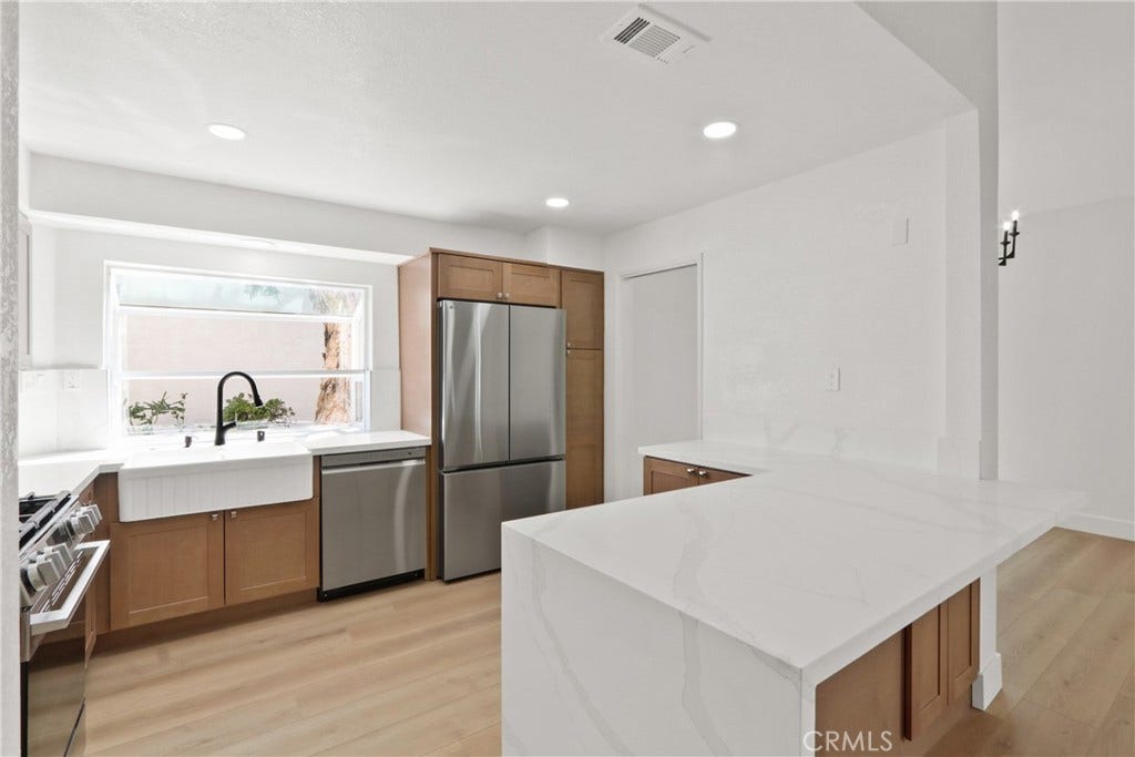 17 Rocky Creek, Laguna Hills, CA 92653 17 Rocky Creek, Laguna Hills, CA 92653