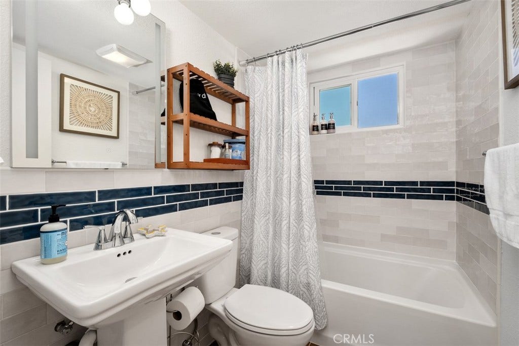 409 Arenoso Lane, #12, San Clemente, CA 92672 Bathroom with custom tile accents