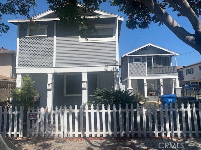 Property photo for 428 Almond Ave, Long Beach, CA