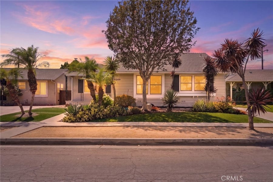 Property photo for 3249 Petaluma, Long Beach, CA