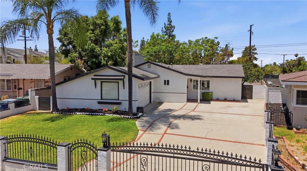 18543 E Gallarno, Covina, CA 91722 18543 E Gallarno, Covina, CA 91722