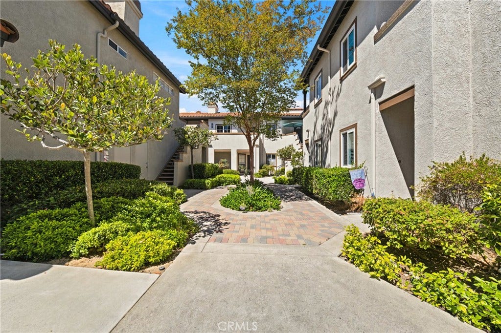 138 Via Contento, Rancho Santa Margarita, CA 92688 138 Via Contento, Rancho Santa Margarita, CA 92688
