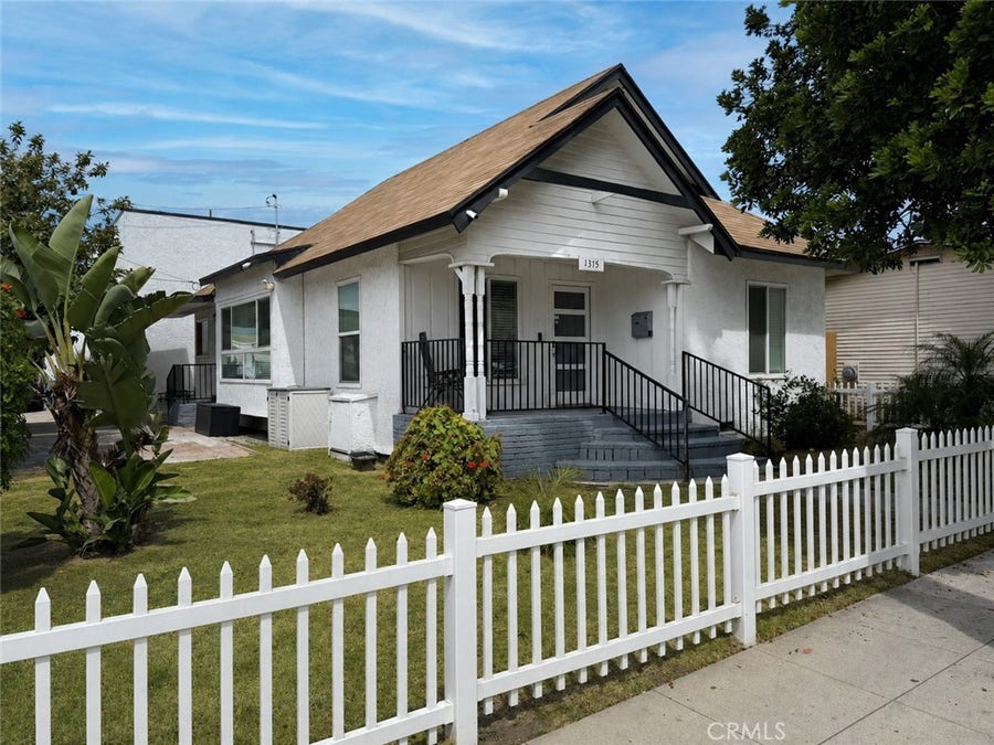 Property photo for 1315 Termino Avenue, Long Beach, CA