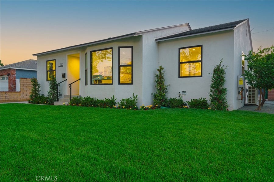 Property photo for 3513 Shipway Avenue, Long Beach, CA